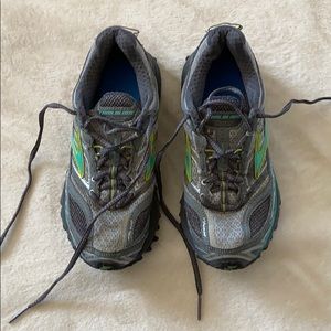 ❤️ Brooks trail sneakers